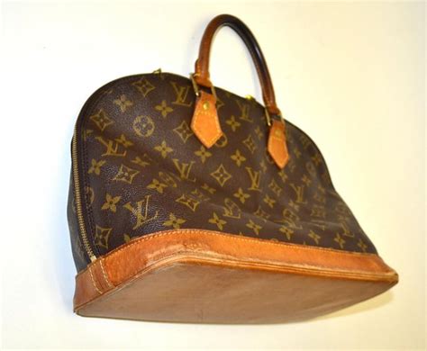 lv pocket books